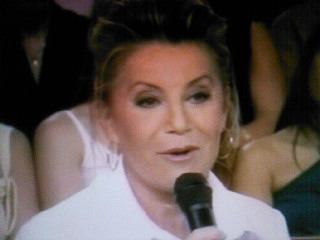 SHEILA DANS VIVEMENT DIMANCHE!