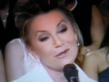 SHEILA DANS VIVEMENT DIMANCHE!