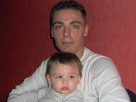 mon deuxieme fils et mon petit fils!