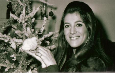 sheila et son petit poussin!