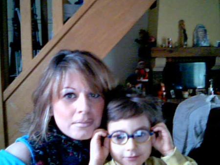 on vous souhaites une tres bonne soiree et une tres bonne nuit!